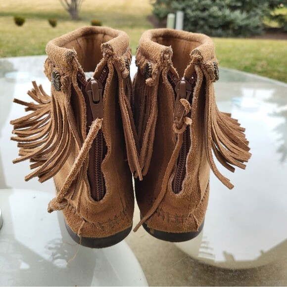 Minnetonka Women's Hi Top Back Zip Boot Tan Size 10 - Picture 2 of 12